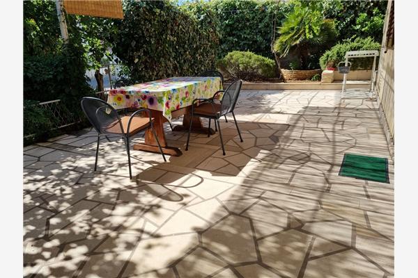 Apartment A2, for 5 persons