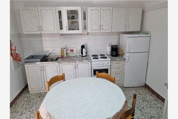 Apartment A2, for 5 persons