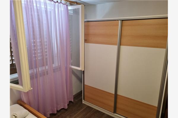 Apartment A2, for 5 persons