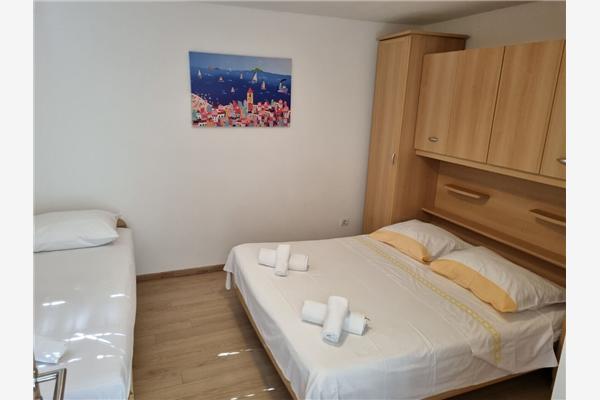 Apartment A2, for 5 persons