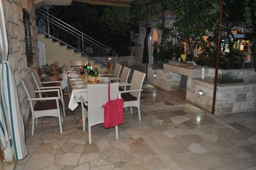 Apartment A1, for 5 persons