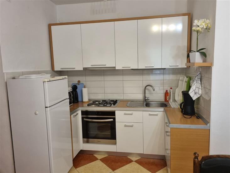 Apartment A1, for 5 persons
