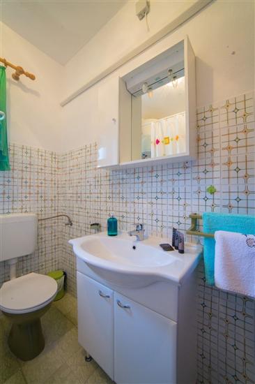 Apartment A1, for 5 persons