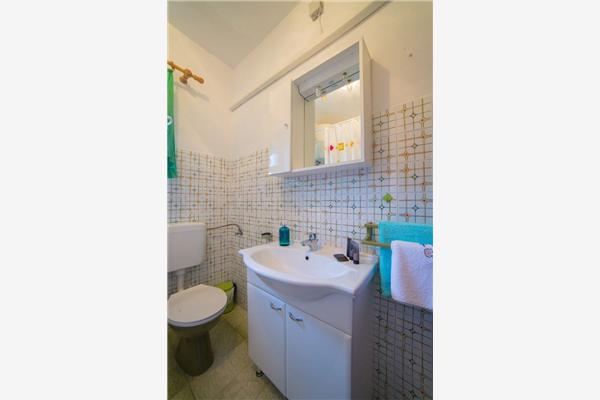 Apartment A1, for 5 persons