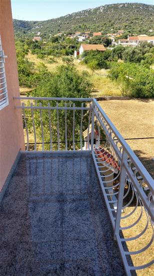 Apartment A2, for 6 persons