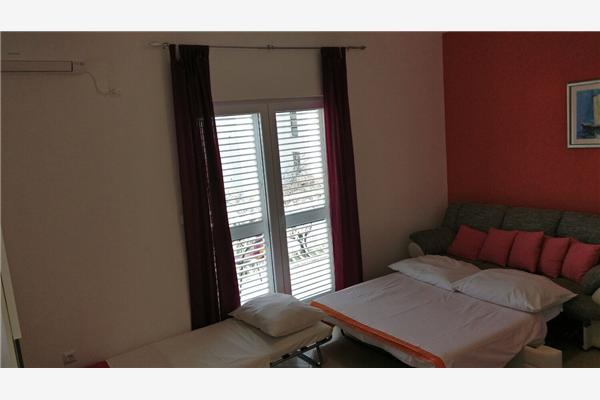 Apartment A2, for 6 persons