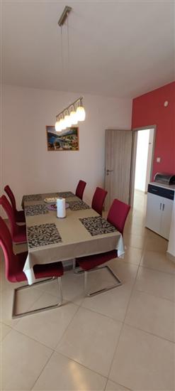 Apartment A2, for 6 persons