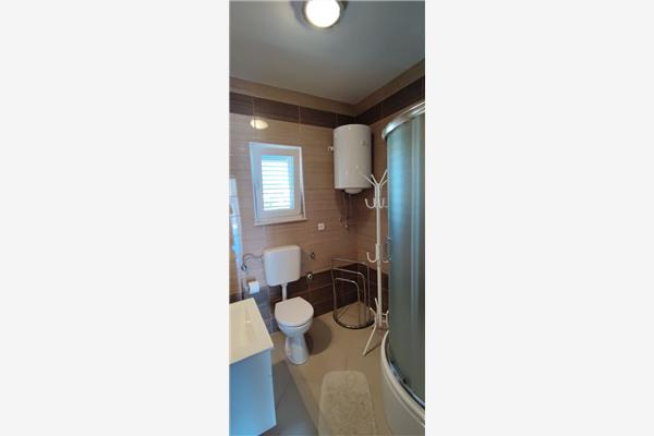 Apartment A2, for 6 persons