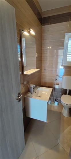 Apartment A2, for 6 persons