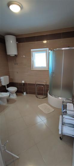 Apartment A2, for 6 persons