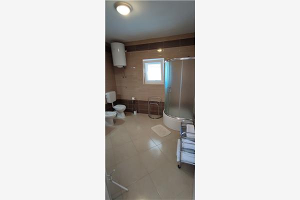 Apartment A2, for 6 persons