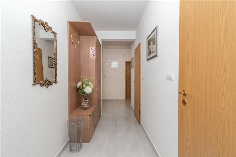 Apartment A1, for 6 persons