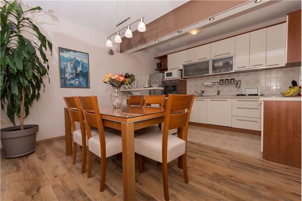 Apartment A1, for 6 persons