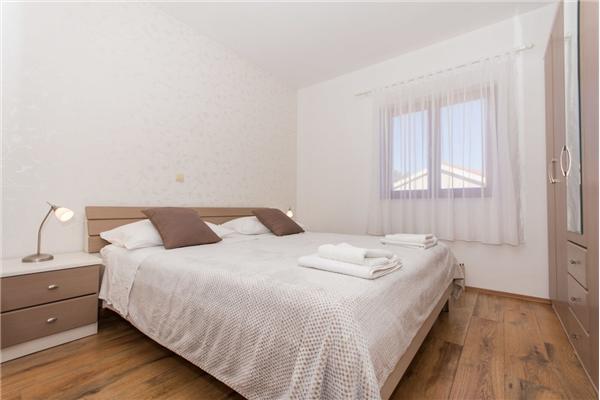 Apartment A1, for 6 persons