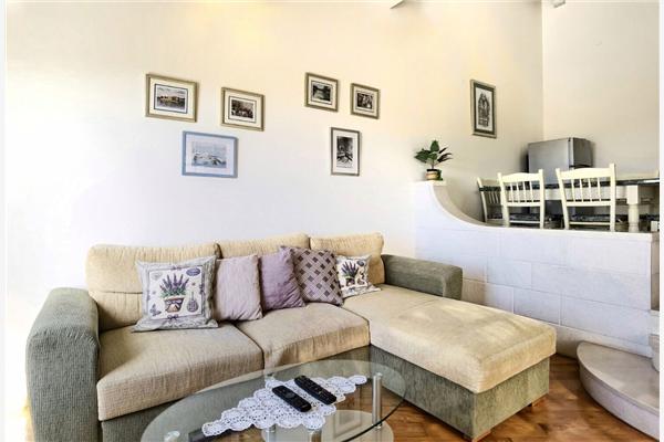 Apartment A1, for 5 persons