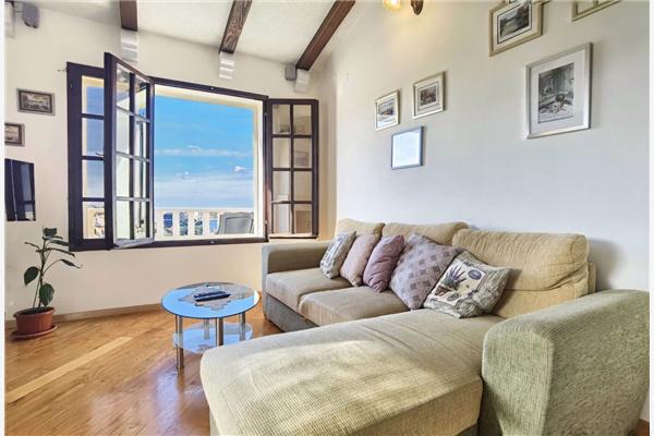 Apartment A1, for 5 persons