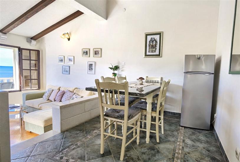 Apartment A1, for 5 persons