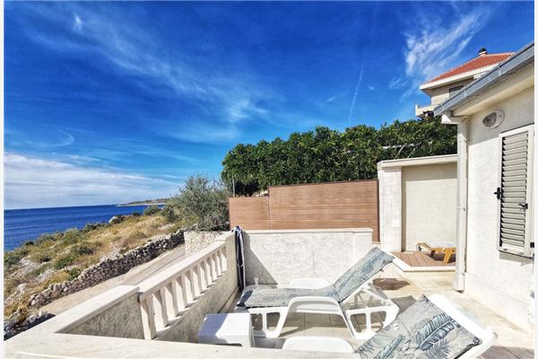 Apartment A2, for 5 persons