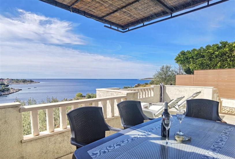 Apartment A2, for 5 persons