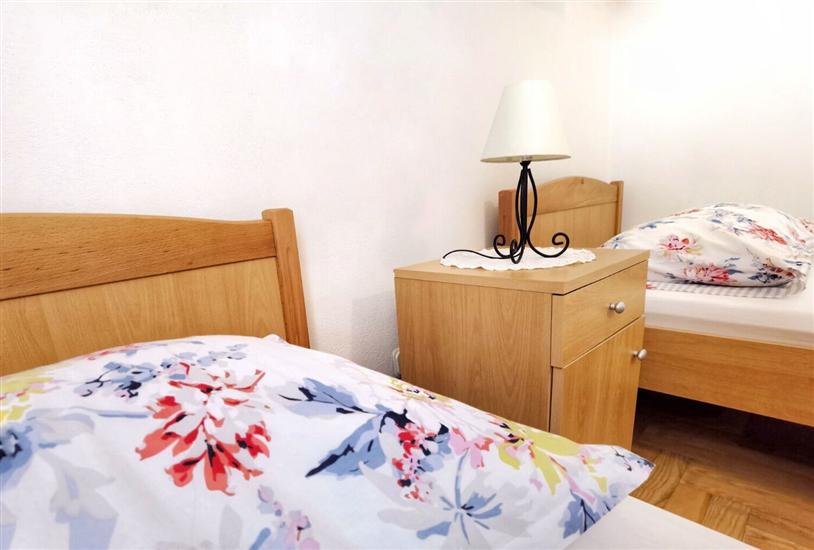 Apartment A2, for 5 persons
