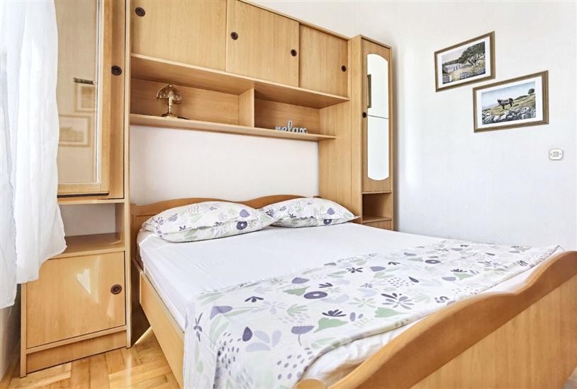 Apartment A2, for 5 persons