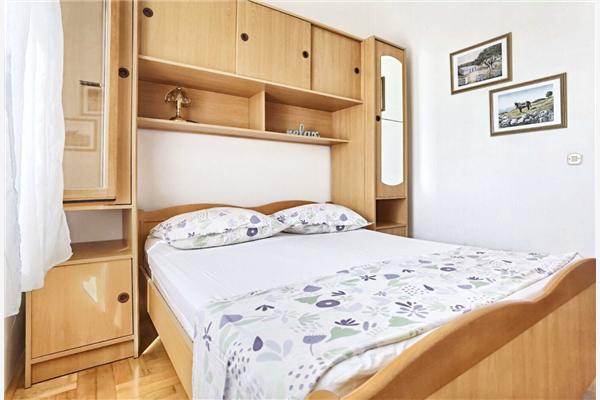 Apartment A2, for 5 persons