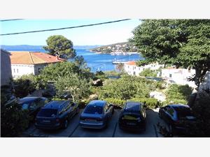 Apartments and Room Rest Sumartin - island Brac, Size 20.00 m2, Airline distance to the sea 100 m, Airline distance to town centre 100 m