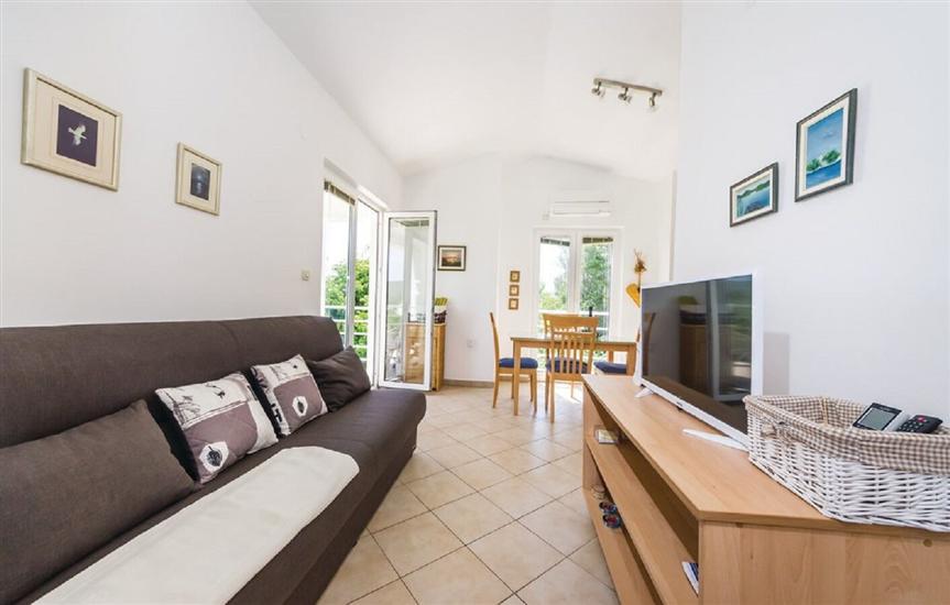 Apartment A2, for 4 persons