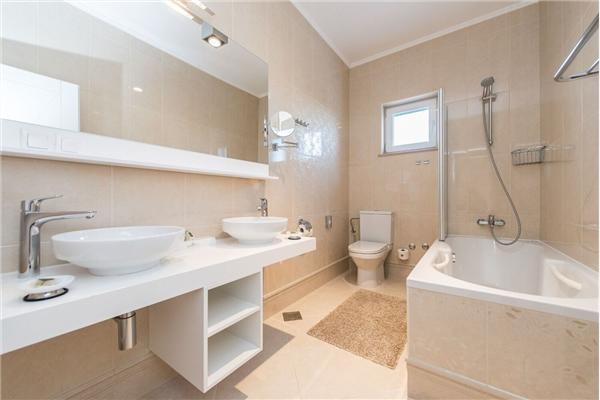 Apartment A4, for 4 persons