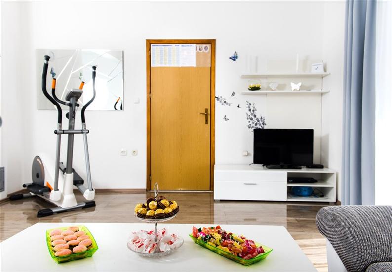 Apartment A1, for 8 persons