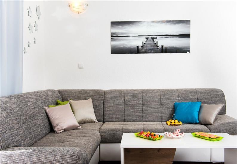 Apartment A1, for 8 persons