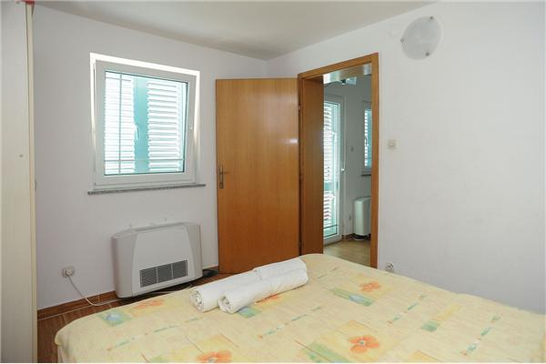 Apartment A10, for 6 persons