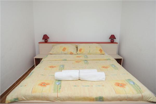 Apartment A10, for 6 persons