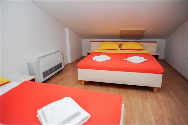 Apartment A11, for 5 persons
