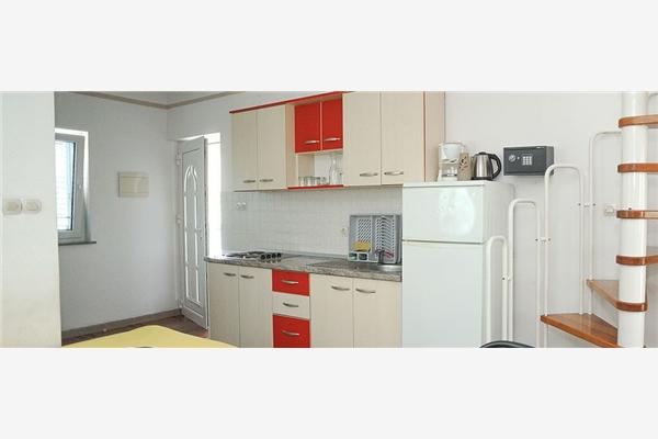 Apartment A12, for 5 persons