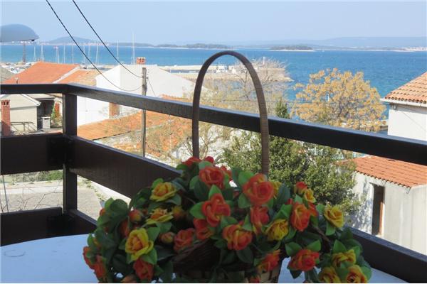 Apartment A1, for 6 persons