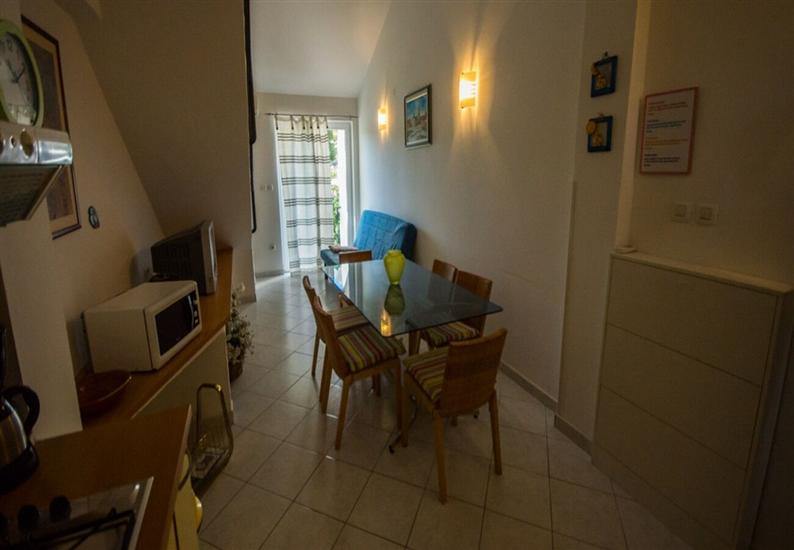 Apartment A2, for 4 persons