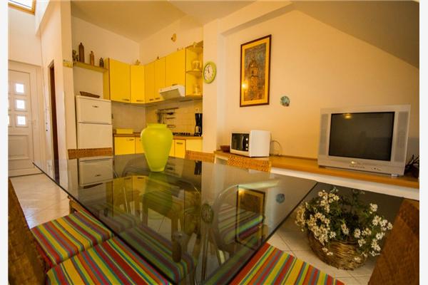 Apartment A2, for 4 persons