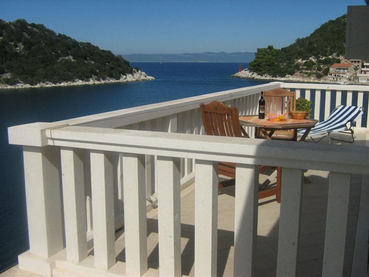 Apartment A7, for 4 persons