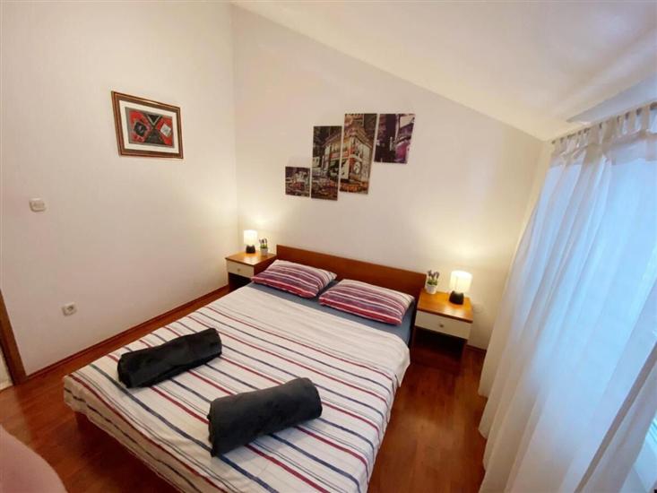 Apartment A4, for 4 persons