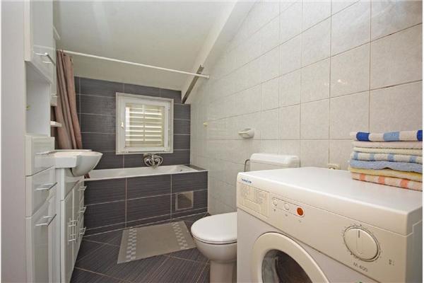 Apartment A4, for 4 persons