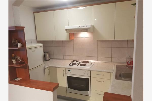 Apartment A5, for 5 persons