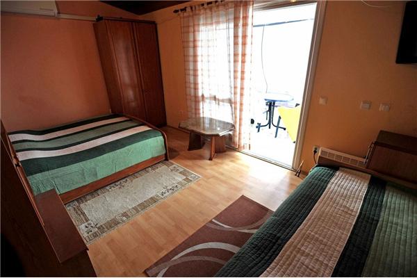 Apartment A2, for 3 persons