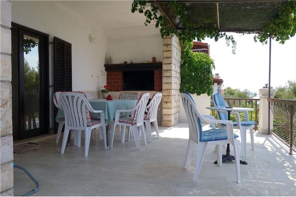 Apartment A1, for 6 persons