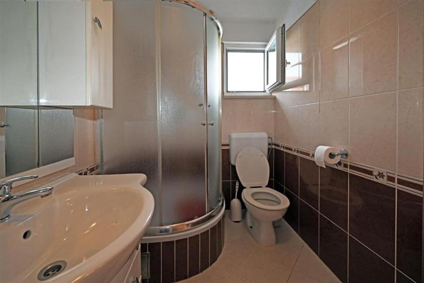 Apartment A4, for 3 persons