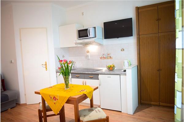 Apartment A1, for 3 persons