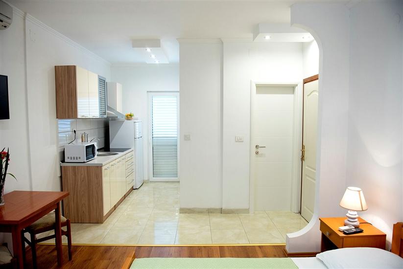 Apartment A2, for 3 persons