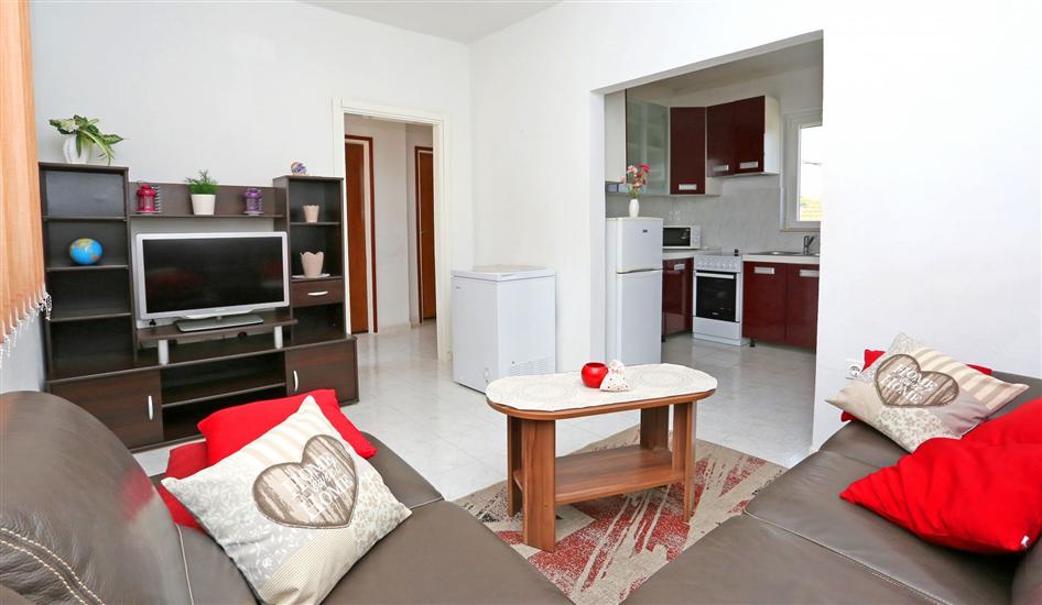 Apartment A1, for 5 persons