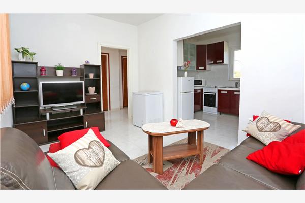 Apartment A1, for 5 persons