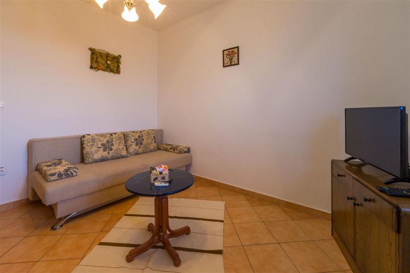 Apartment A5, for 5 persons